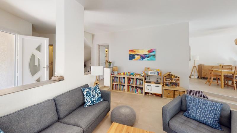 Villa - 204 m² - 6 pièces