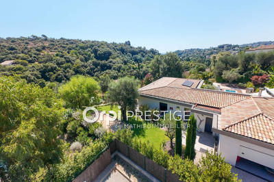 Maison - 193 m² - 6 pièces