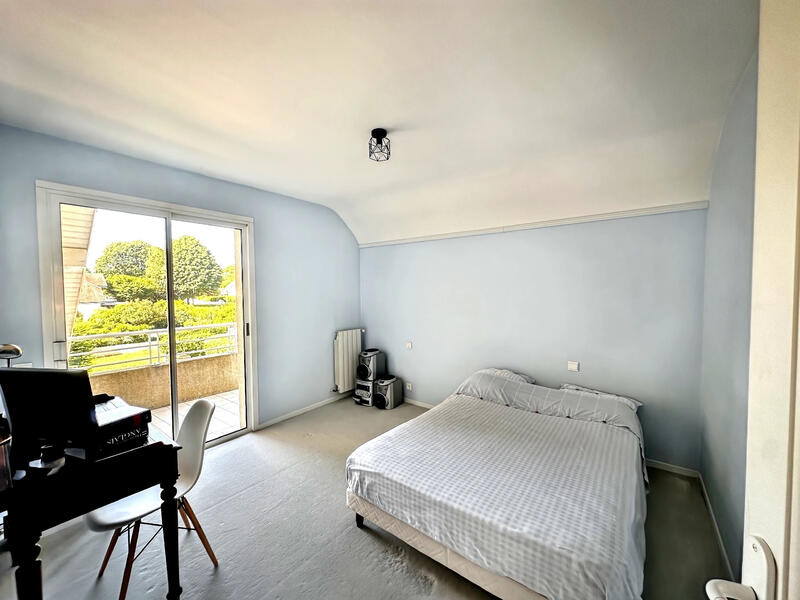 Maison - 163 m² - 5 pièces