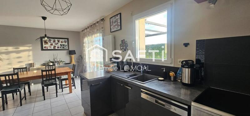 Maison - 76 m² - 5 pièces