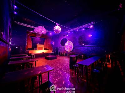 Local commercial - 547 m² - 5 pièces