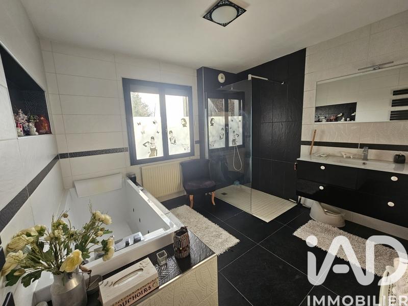 Maison - 135 m² - 5 pièces