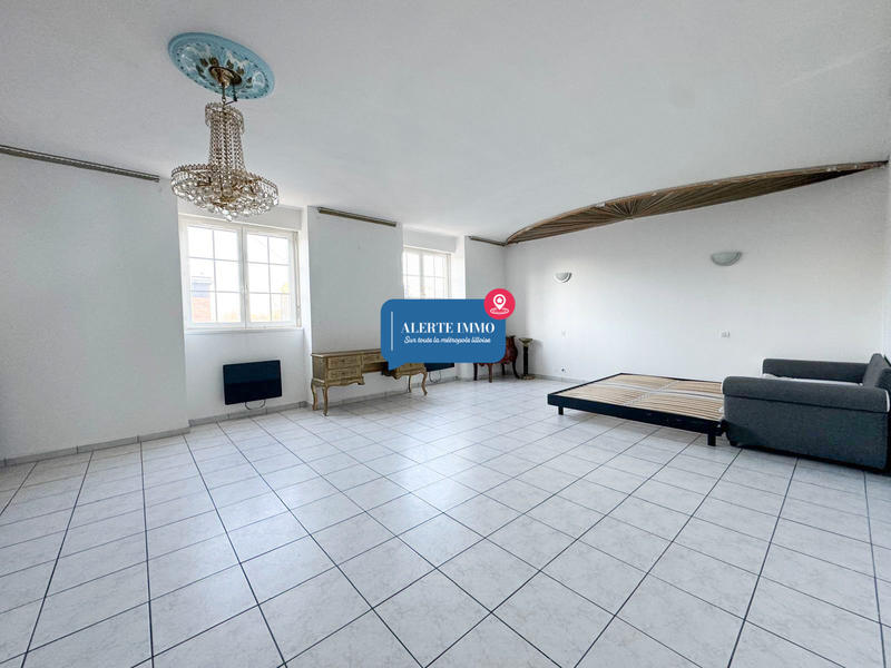 Maison - 203 m² - 5 pièces