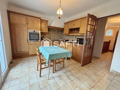 Maison - 164 m² - 7 pièces