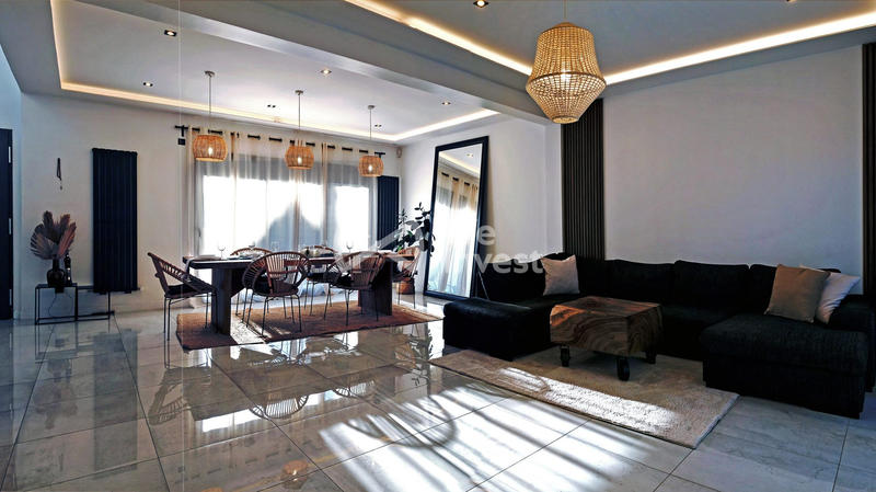 Maison contemporaine - 266 m² - 8 pièces