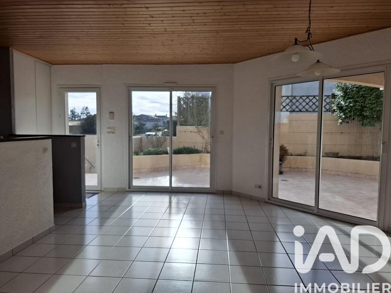 Maison - 220 m² - 8 pièces