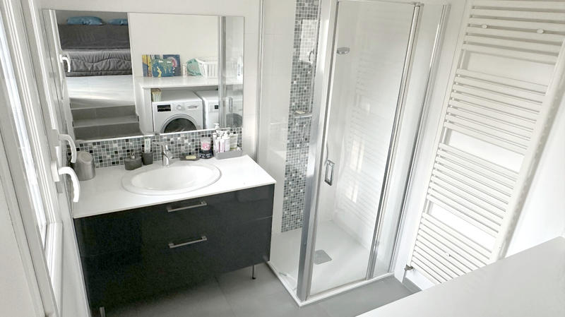 Maison - 185 m² - 7 pièces