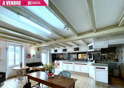 Maison - 170 m² - 6 pièces