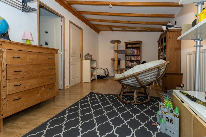 Maison - 186 m² - 7 pièces