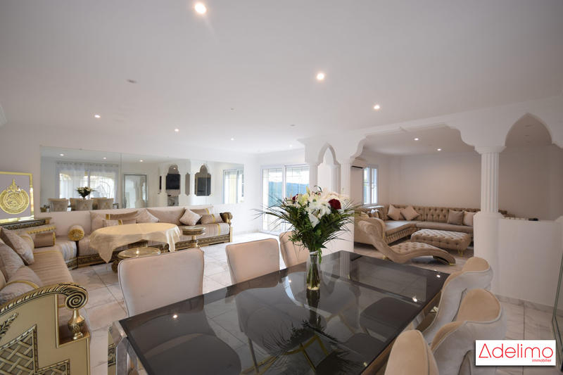 Villa - 189 m² - 7 pièces