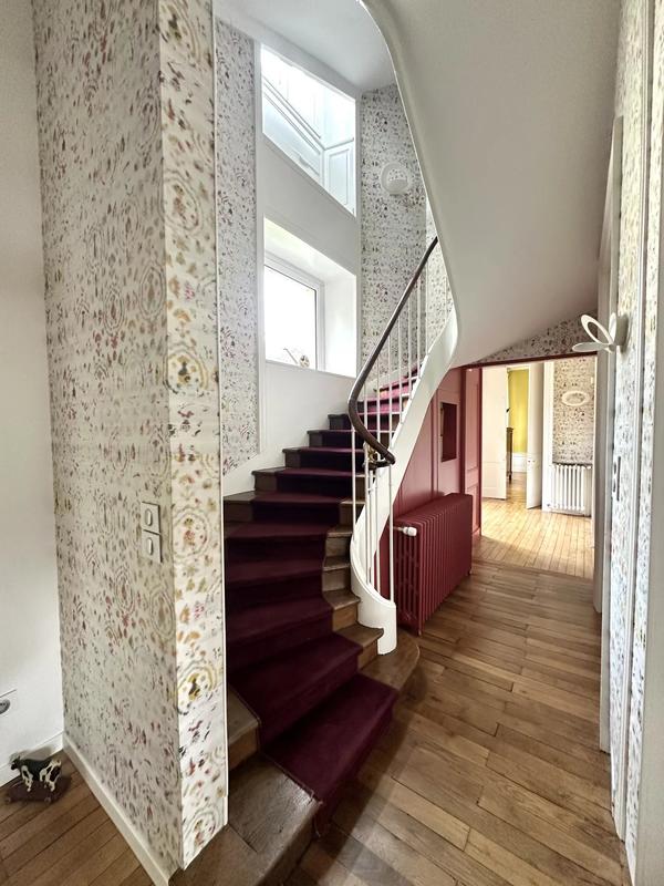 Maison de ville - 400 m² - 10 pièces