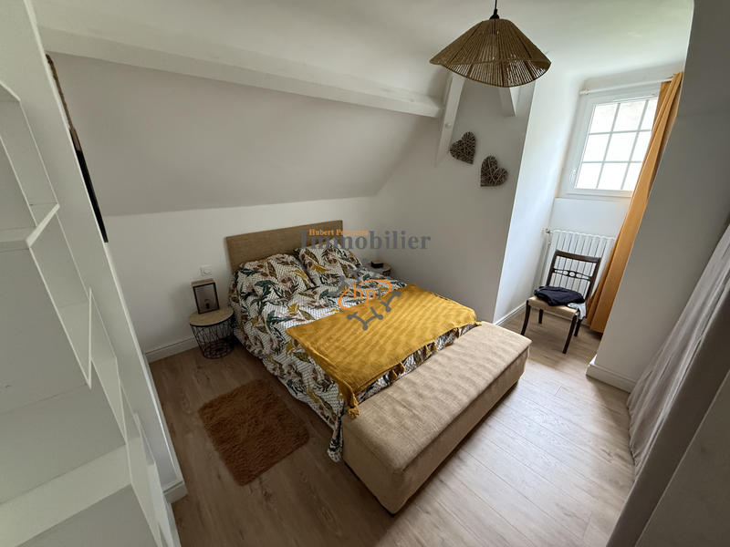 Maison - 210 m² - 6 pièces