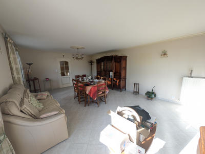 Maison - 102 m² - 4 pièces