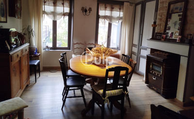 Maison - 188 m² - 9 pièces