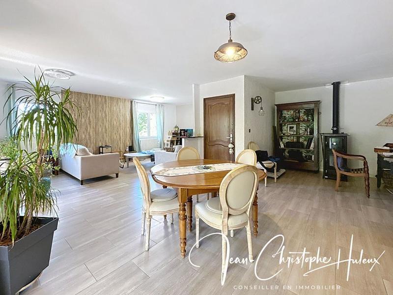 Villa - 200 m² - 8 pièces