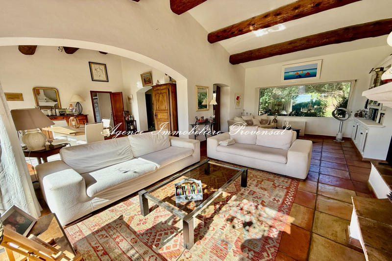 Maison - 167 m² - 6 pièces