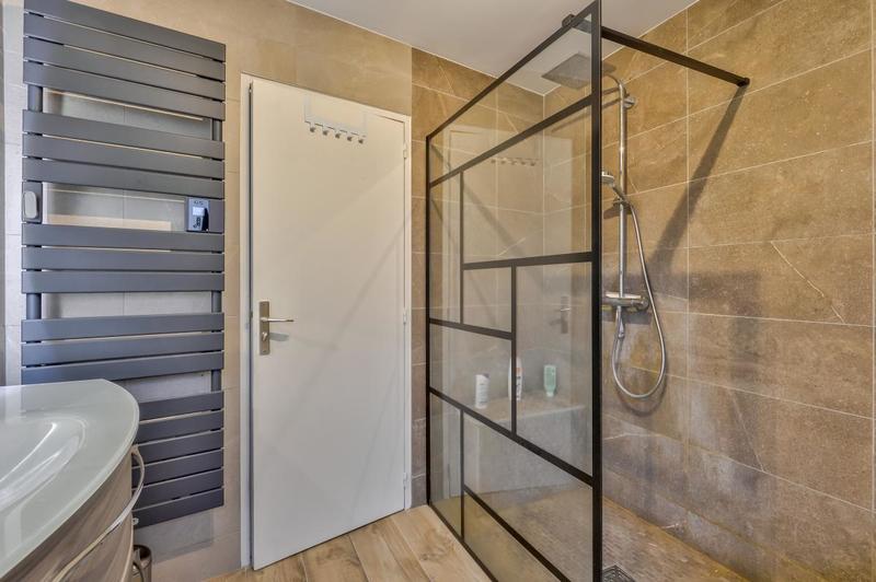 Maison - 168 m² - 6 pièces