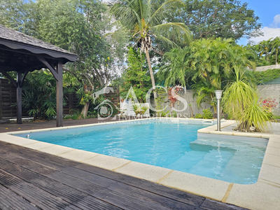 Maison - 141 m² - 5 pièces