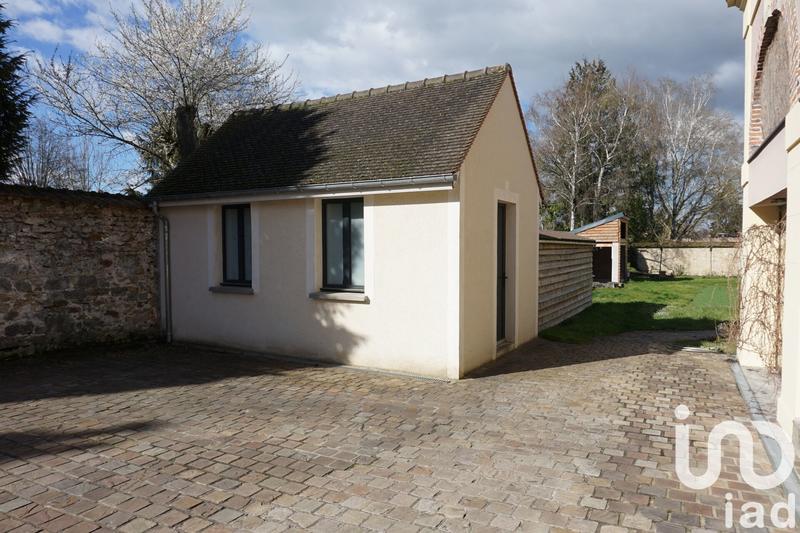 Maison - 305 m² - 10 pièces