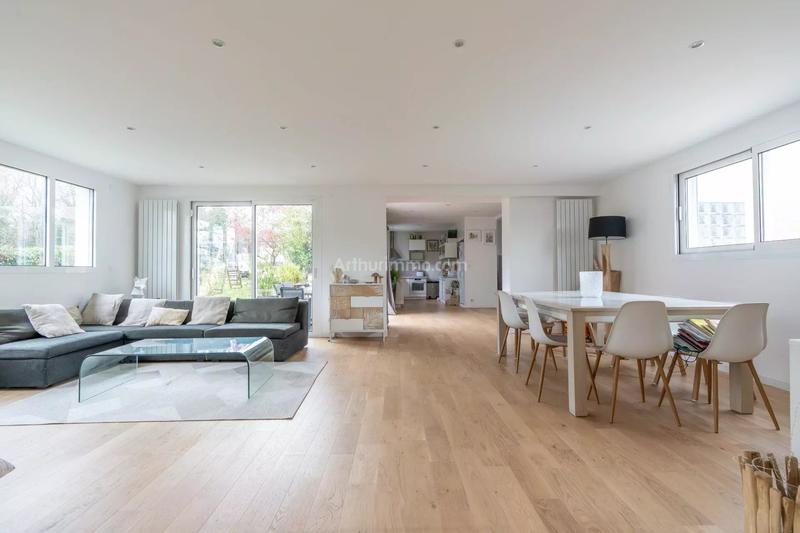 Maison - 175 m² - 7 pièces