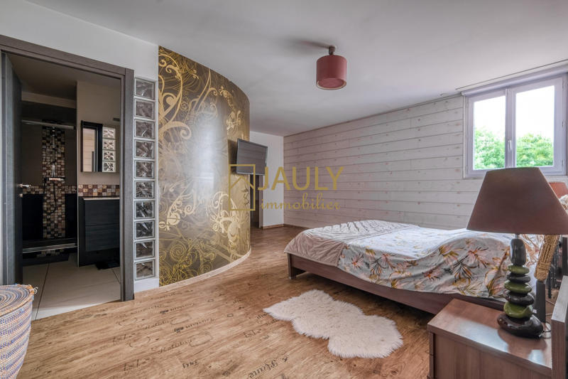 Maison contemporaine - 328 m² - 8 pièces