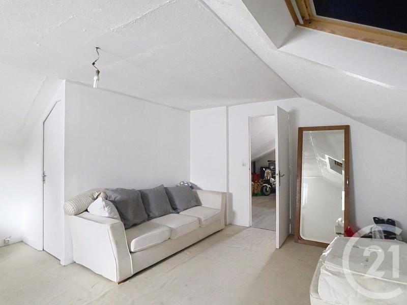 Maison - 117 m² - 6 pièces