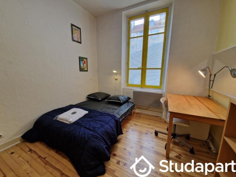 Appartement - 90 m² - 4 pièces