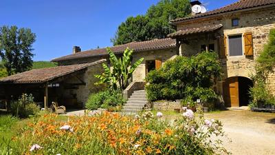 Propriété - 263 m² - 10 pièces