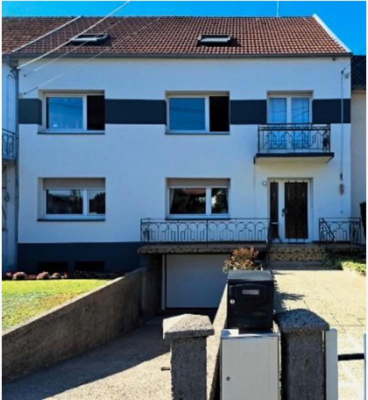 Maison - 236 m² - 10 pièces