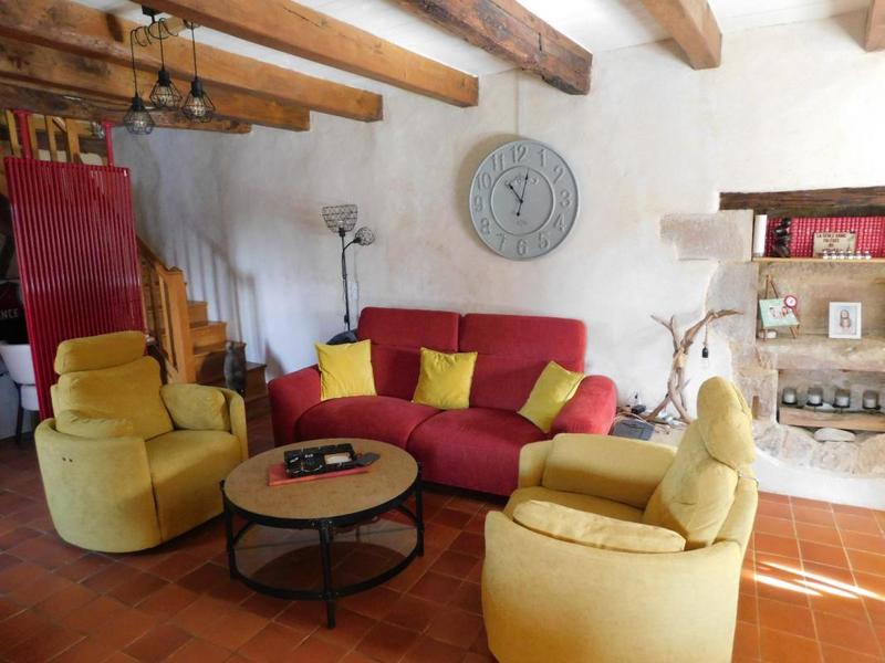 Maison - 230 m² - 11 pièces