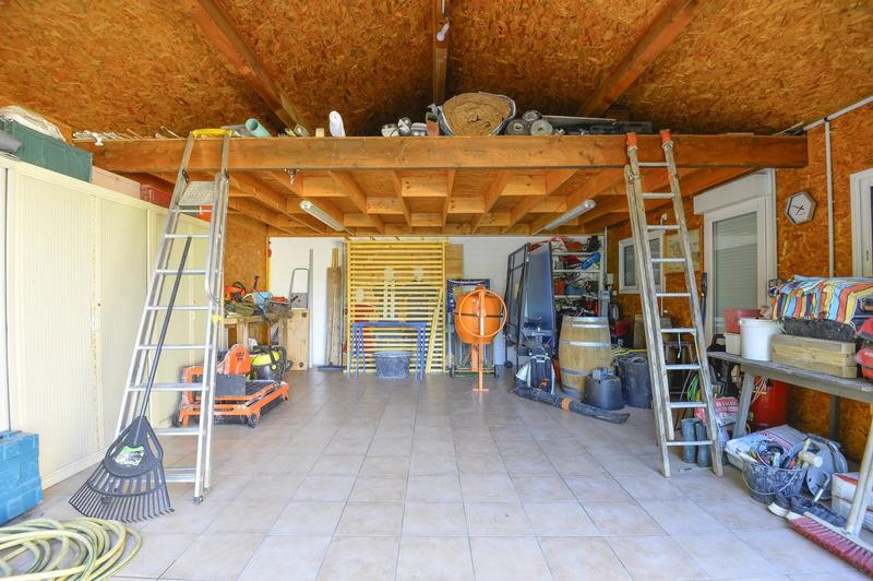 Maison - 159 m² - 6 pièces