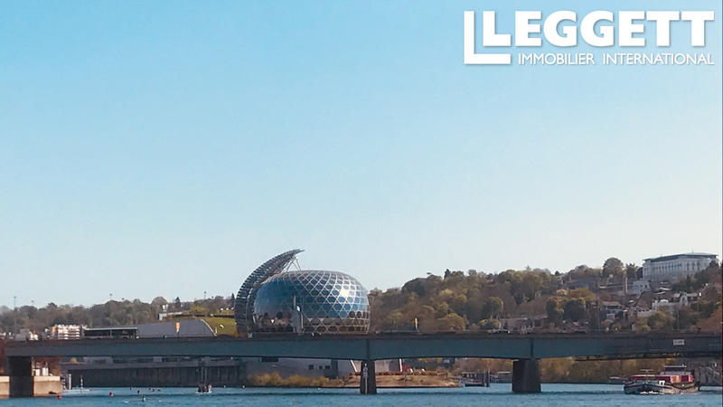 Appartement - 94 m² - 4 pièces