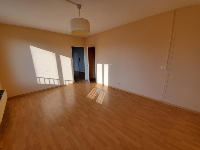 Bureau - 46 m² - 2 pièces