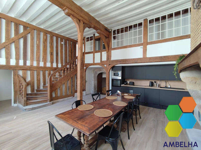 Appartement - 138 m² - 6 pièces