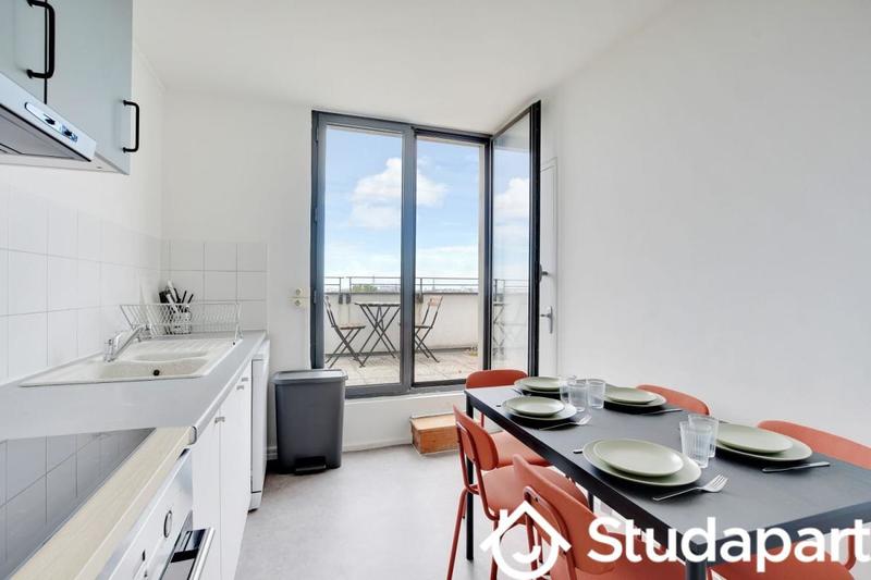 Chambre - 10 m² - 1 pièce