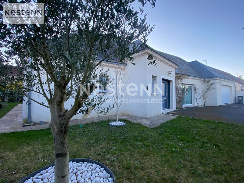 Maison - 235 m² - 7 pièces