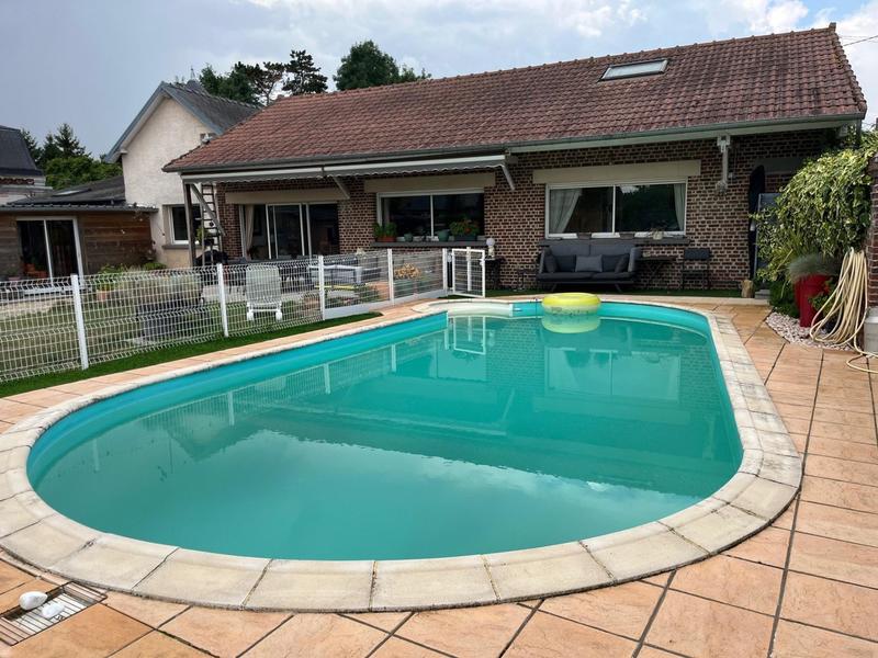 Maison - 201 m² - 9 pièces