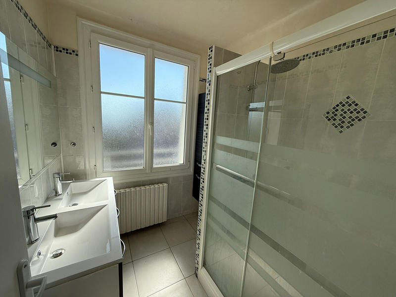 Maison - 101 m² - 5 pièces