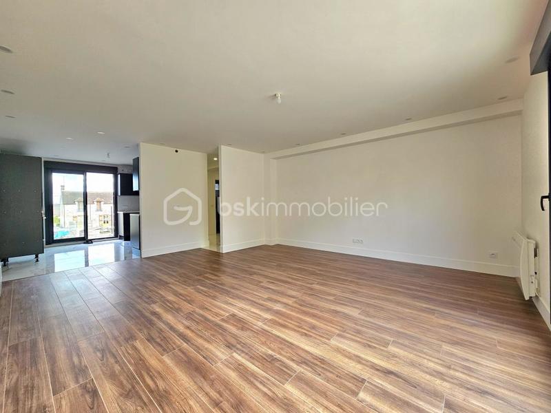 Maison traditionnelle - 140 m² - 6 pièces