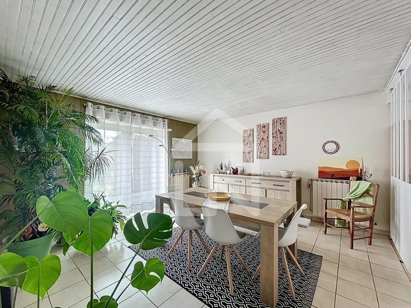 Maison - 170 m² - 6 pièces