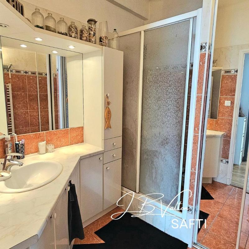 Appartement - 84 m² - 4 pièces