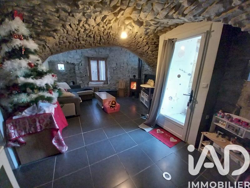Maison de village - 105 m² - 4 pièces