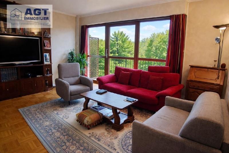 Appartement - 96 m² - 5 pièces