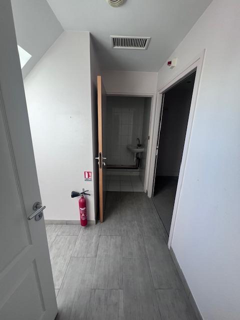 Bureau - 17 m² - 1 pièce