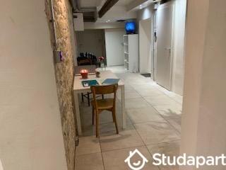 Chambre - 15 m² - 1 pièce