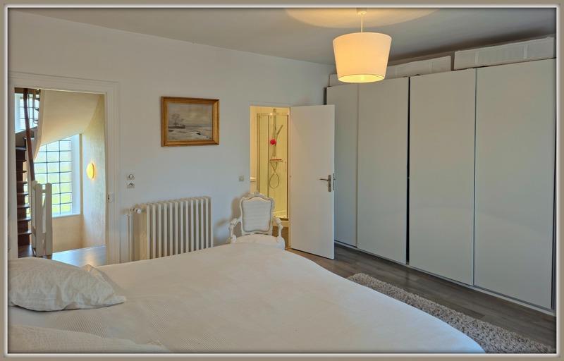 Maison bourgeoise - 266 m² - 10 pièces