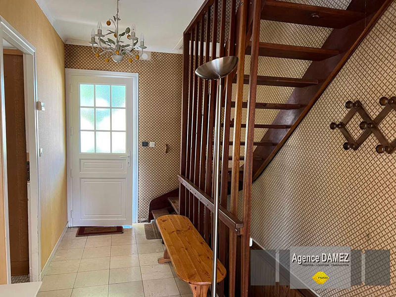 Maison - 200 m² - 9 pièces