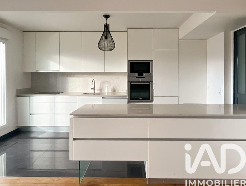 Appartement - 102 m² - 5 pièces