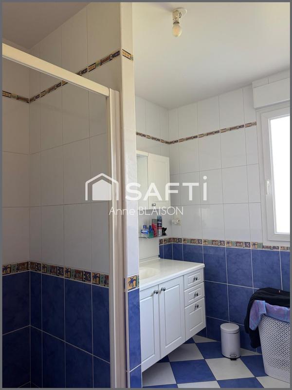 Maison - 211 m² - 7 pièces