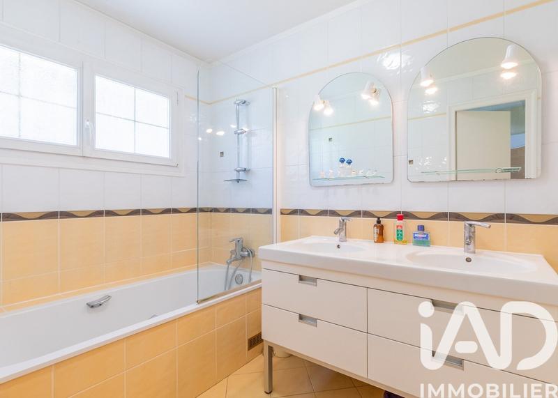 Maison - 170 m² - 7 pièces